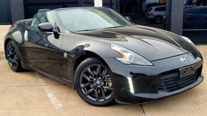 2018 Nissan 370Z Touring Roadster Auto