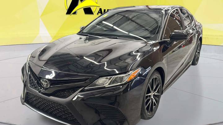 2019 Toyota Camry SE Automatic